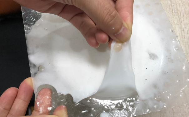 怎么清除還沒(méi)有固化的模具硅膠 ？