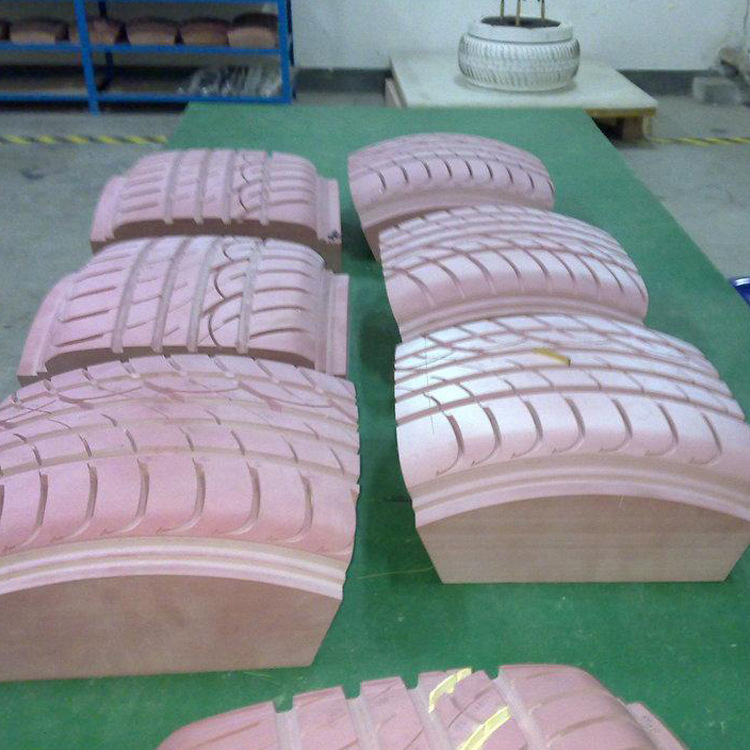 翻模輪胎模具硅膠用多少硬度的膠 ？